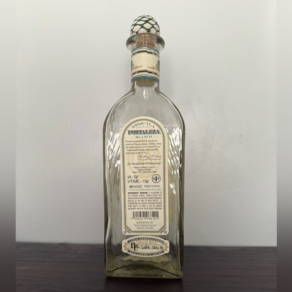 Fortaleza Tequila Blanco EMPTY bottle with original cork. Hard to get - Picture 2 of 4